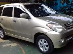 DKI Jakarta, jual mobil Toyota Avanza E 2004 dengan harga terjangkau 4