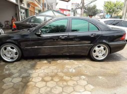 Mercedes-Benz C-Class 2002 Banten dijual dengan harga termurah 1