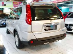 Mobil Nissan X-Trail 2009 2.0 terbaik di Jawa Timur 4