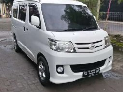 Dijual mobil bekas Daihatsu Luxio X, Sumatra Utara  8