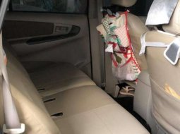 Jual cepat Toyota Kijang Innova 2.0 G 2012 di Jawa Barat 2