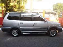 Mobil Toyota Kijang 2001 Krista dijual, Jawa Timur 3