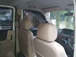 Dijual mobil bekas Daihatsu Luxio X, Sumatra Utara  6