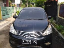 Banten, Nissan Grand Livina SV 2013 kondisi terawat 1