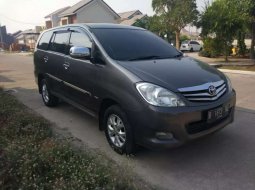 Mobil Toyota Kijang Innova 2010 2.0 G dijual, Jawa Barat 4