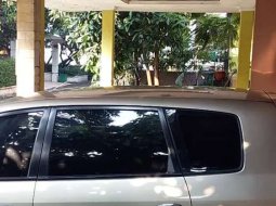 Jawa Barat, Kia Carens 2007 kondisi terawat 1