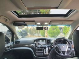 Dijual mobil bekas Nissan Elgrand Highway Star, Jawa Barat  2