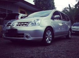 Mobil Nissan Grand Livina 2008 XV dijual, Sumatra Barat 1