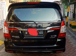 Dijual mobil bekas Toyota Kijang Innova 2.0 G Luxury 2014, Jawa Timur 2