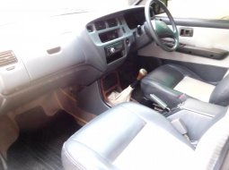 Jual mobil bekas Toyota Kijang Krista Diesel 2000 di Sumatera Utara 2