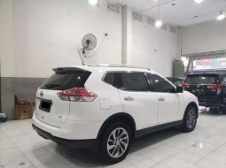 Jual mobil bekas murah Nissan X-Trail 2.5 2015 di Jawa Timur 5