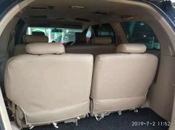 Jawa Barat, jual mobil Toyota Kijang Innova G 2005 dengan harga terjangkau 3