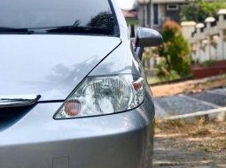 Jawa Timur, jual mobil Honda City VTEC 2004 dengan harga terjangkau 5