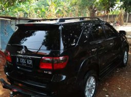 Jawa Barat, Toyota Fortuner G 2010 kondisi terawat 2