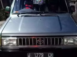 Jual mobil bekas murah Toyota Kijang LGX 1996 di Jawa Timur 1