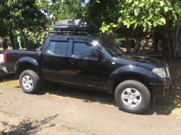 Dijual mobil bekas Nissan Navarra 2.5 Double Cabin AT 2010, Jawa Barat 3