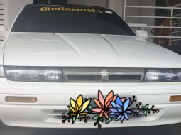 Nissan Cefiro 1990 Kalimantan Barat dijual dengan harga termurah 5