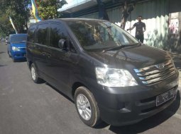 Jual Toyota Noah 2005 harga murah di Jawa Timur 8