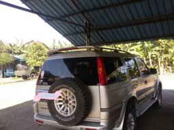 Jawa Timur, jual mobil Ford Everest XLT 2004 dengan harga terjangkau 3