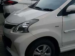 Jawa Barat, Toyota Avanza Luxury Veloz 2014 kondisi terawat 2