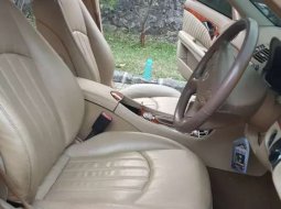 Mercedes-Benz E-Class 2009 Jawa Barat dijual dengan harga termurah 8