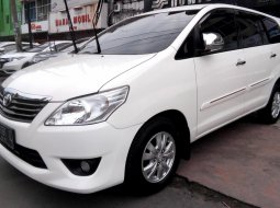 Jual mobil Toyota Kijang Innova 2.5 G 2013 dengan harga terjangkau di Sumatra Utara 1