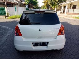 Jual mobil Suzuki Swift ST 2011 bekas, Jawa Timur 10