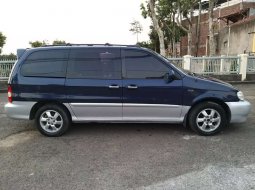 Mobil Kia Carnival 2002 GS terbaik di Jawa Barat 6