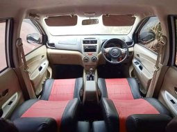 Mobil Daihatsu Xenia 2013 M DELUXE dijual, Kalimantan Barat 3