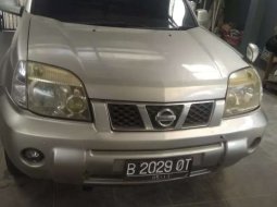 Jawa Barat, jual mobil Nissan X-Trail 2.0 2003 dengan harga terjangkau 3