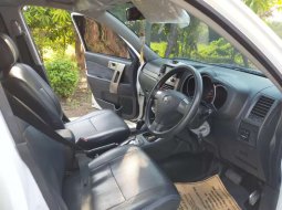 Mobil Daihatsu Terios 2013 TX ADVENTURE dijual, Jawa Timur 9