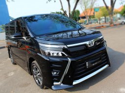 Jual cepat mobil Voxy 2018 di DKI Jakarta 1