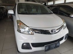 Jual mobil Daihatsu Xenia R 2014 bekas di Jawa Tengah 2