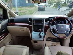Jual mobil Toyota Alphard G 2011 bekas, Jawa Timur 4