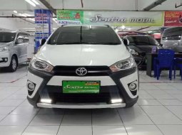 Jual cepat Toyota Yaris Heykers 2017 di Jawa Timur 1