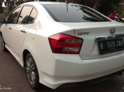 Mobil Honda City 2012 E dijual, DKI Jakarta 9