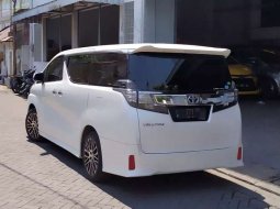Jual Toyota Vellfire 2016 harga murah di Jawa Timur 7