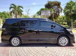 Jawa Timur, Toyota Vellfire ZG 2012 kondisi terawat 6