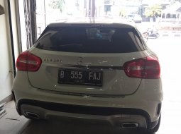 Jual cepat Mercedes-Benz GLA 200 Gasoline 2015 murah di DKI Jakarta 4
