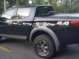 Jawa Timur, jual mobil Mitsubishi Triton 2015 dengan harga terjangkau 4