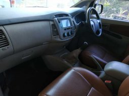 Jual mobil Toyota Kijang Innova 2.0 G 2012 murah di DIY Yogyakarta 4