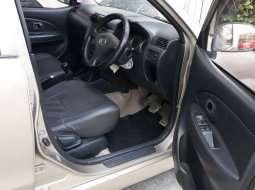 Mobil bekas Daihatsu Xenia Xi 1.3 2005 dijual, DKI Jakarta 4