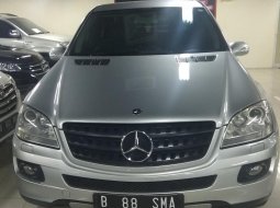 Jual mobil Mercedes-Benz M-Class ML 350 2006 harga murah di DKI Jakarta 1