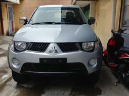 Jual Mitsubishi L200 Strada GLS 2008 harga murah di Sumatra Utara 1