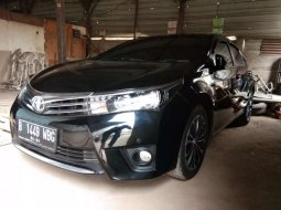 Banten, Toyota Corolla Altis V 2014 kondisi terawat 13