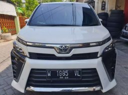 Mobil Toyota Voxy 2018 dijual, Jawa Timur 6