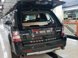 Mobil Land Rover Range Rover Sport 2011 dijual, Jawa Timur 8