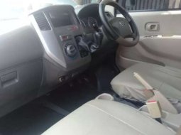 Jual mobil Daihatsu Luxio D 2010 bekas, Jawa Barat 7