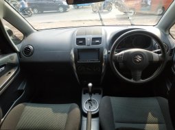 Jual mobil Suzuki SX4 X-Over 2010 bekas di DKI Jakara 3