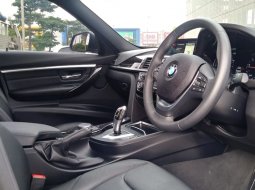 Dijual mobil BMW 3 Series 320i Lixury 2018 terbaik di Banten 5